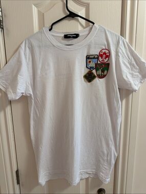 DSQUARED2 White Short Sleeve Tee in Cotton with Multicolor Patch Cluster